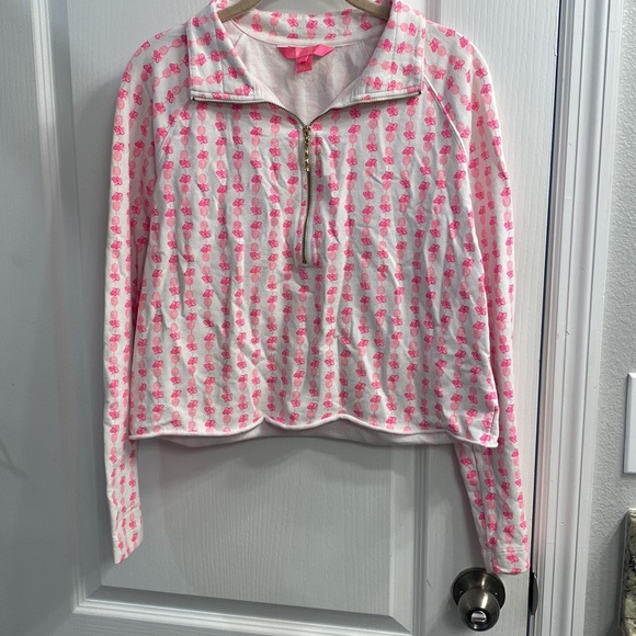 Lilly Pulitzer Ronan Cropped Popover in Pink Topaz Pineapples - Picture 3 of 5